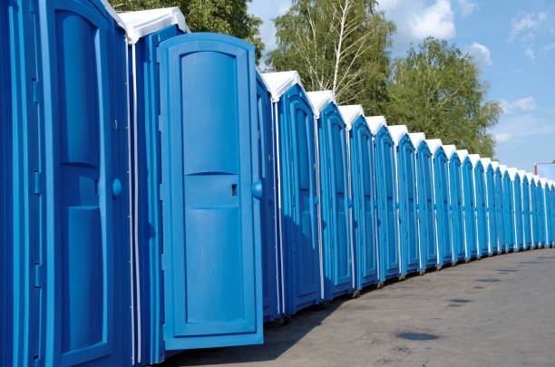 Porta potty delivery and setup in Diamond, MO